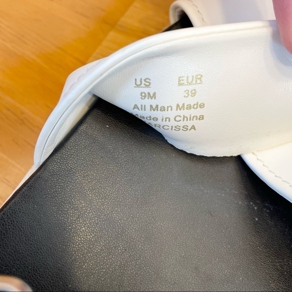 Circus by SAM EDELMAN All White Sandals - Picture 6 of 9